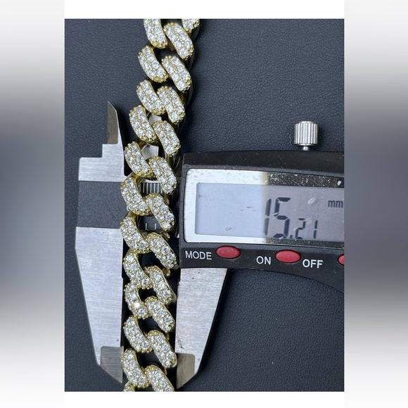 Harlembling Cuban Link Chain - Picture 7 of 8